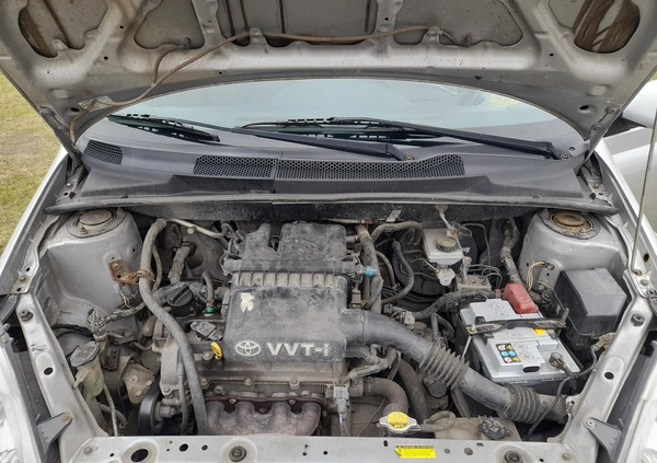 Toyota Yaris cena 6900 przebieg: 123000, rok produkcji 2005 z Wągrowiec małe 56